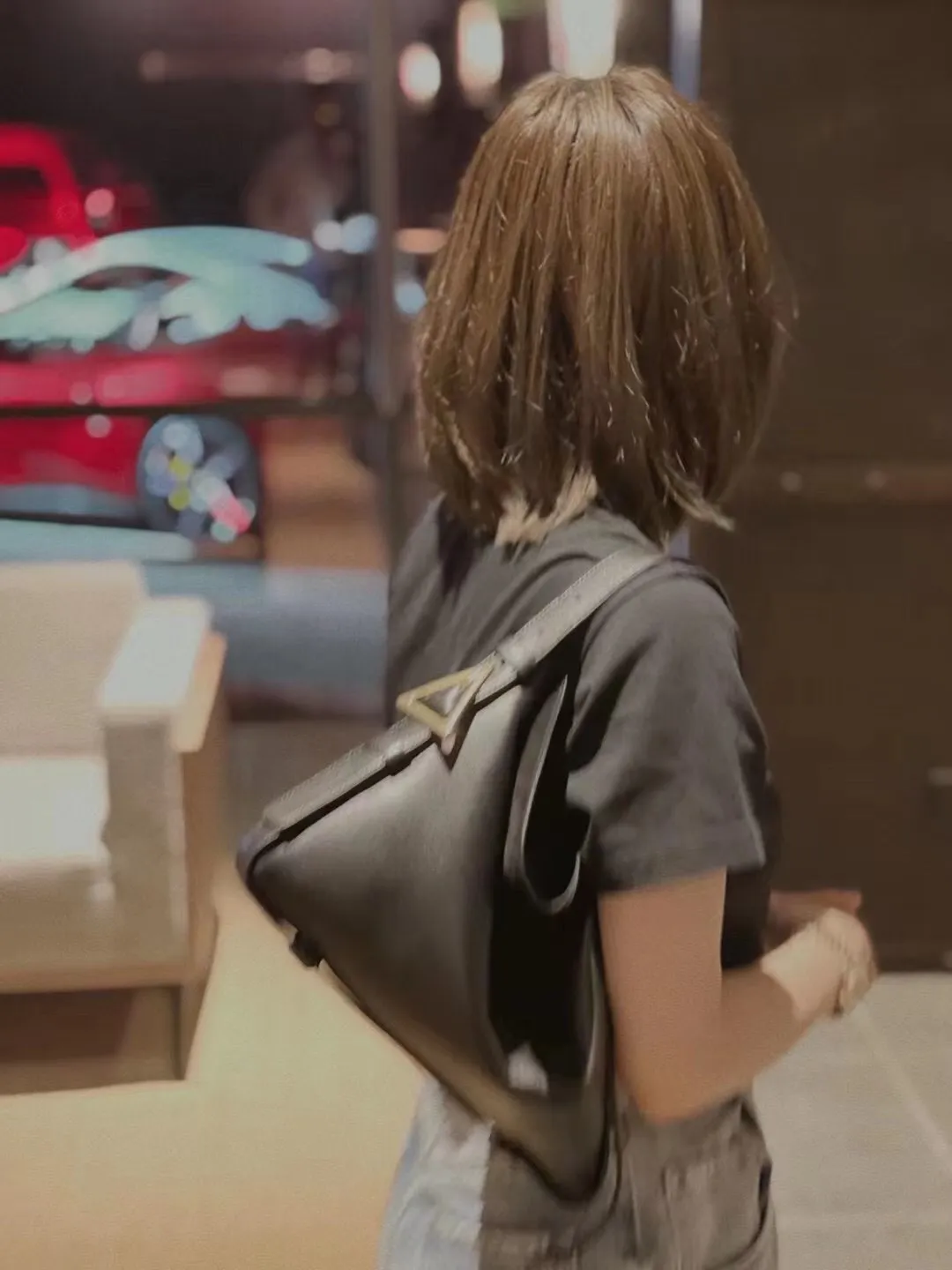 It’s here😍It’s here, Bv’s latest armpit bag, the most popular style this winter